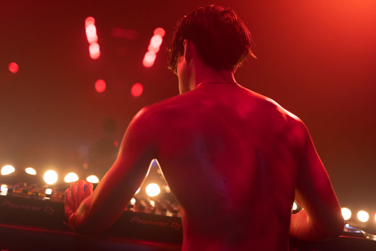 Loading... just a sec